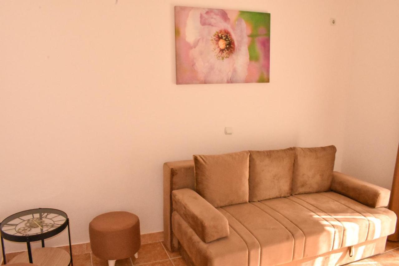 Hidri Apartment