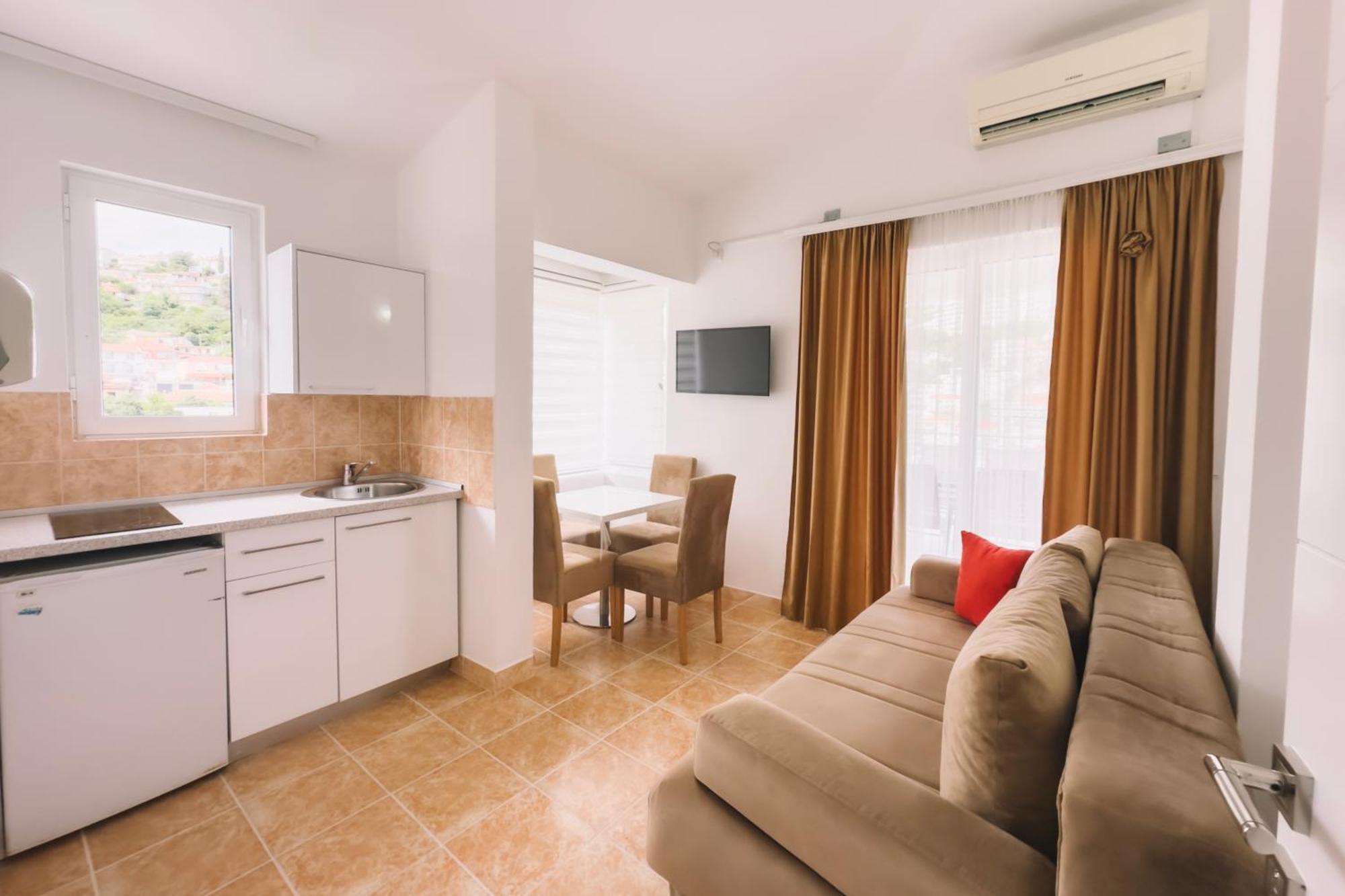 Apartment Hidri