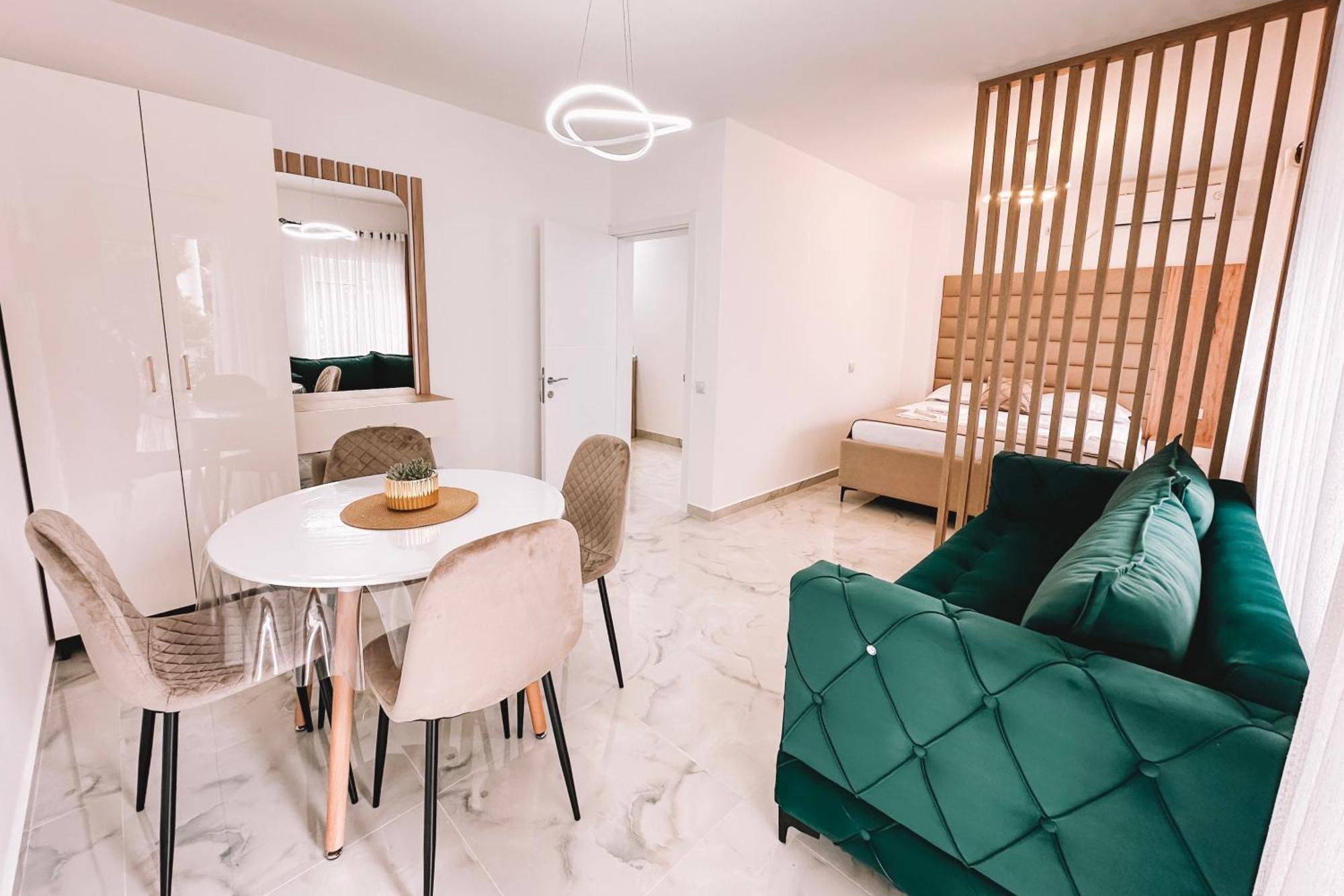 Hidri Apartment *